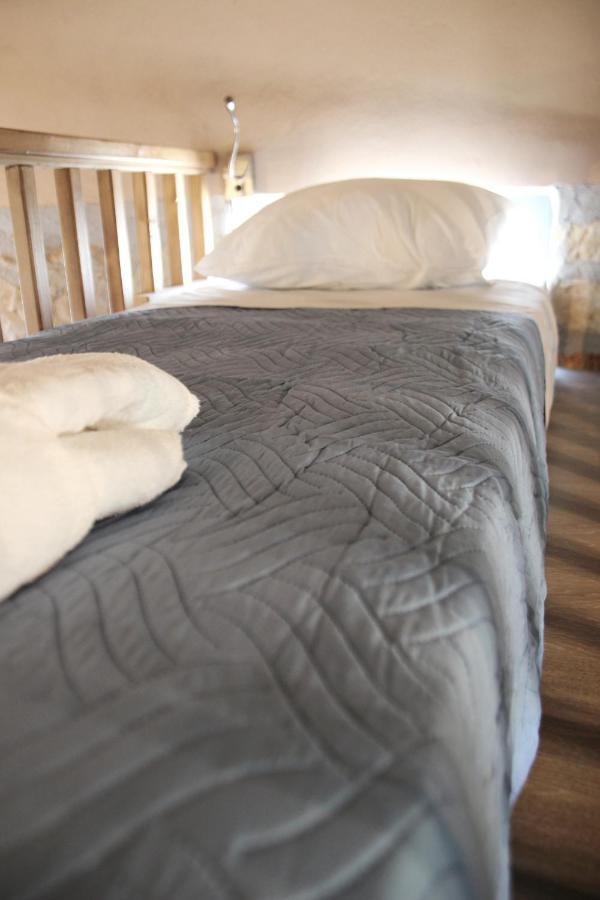 Laini Guest Houses Kouloukouthiana Bagian luar foto